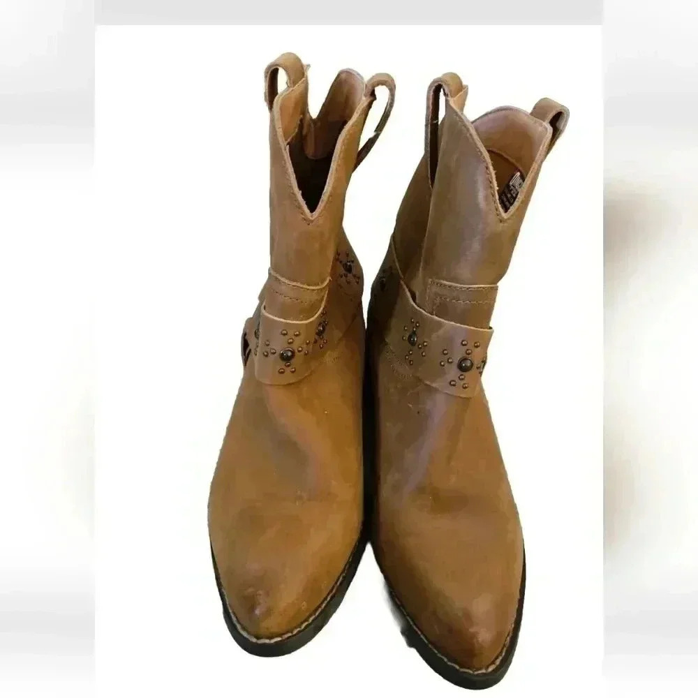Dingo Women's Tan Silverada Western Cowboy Boots With Harness And Studs 8.5 - Picture 2 of 16